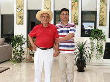 热烈欢迎良时的老朋友南京震晨公司丘和敦总经理莅临良时参观指导